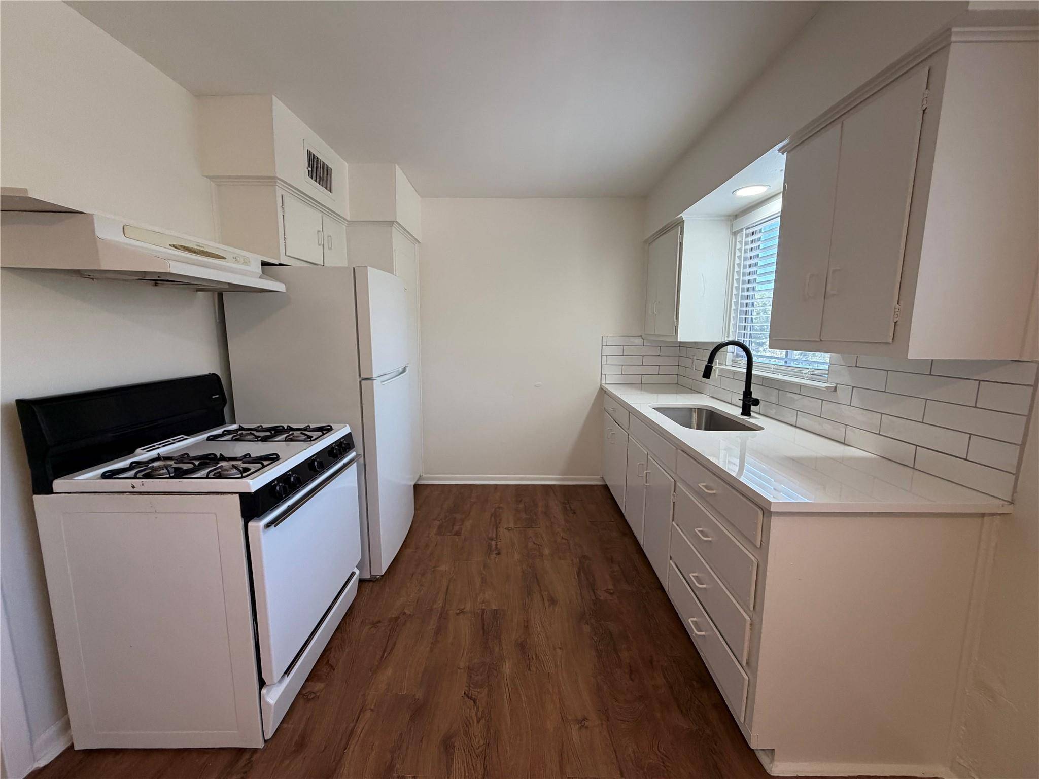 3106 Duval ST #210, Austin, TX 78705