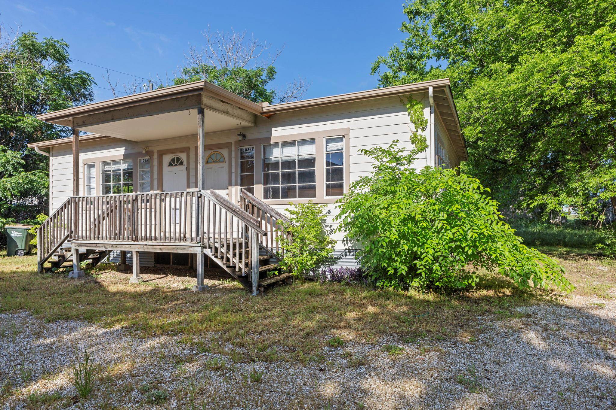 108 W Austin ST #B, Kyle, TX 78640
