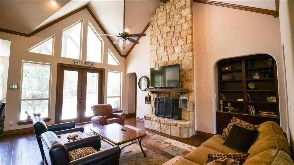 1094 County Road 319, Rockdale, TX 76567