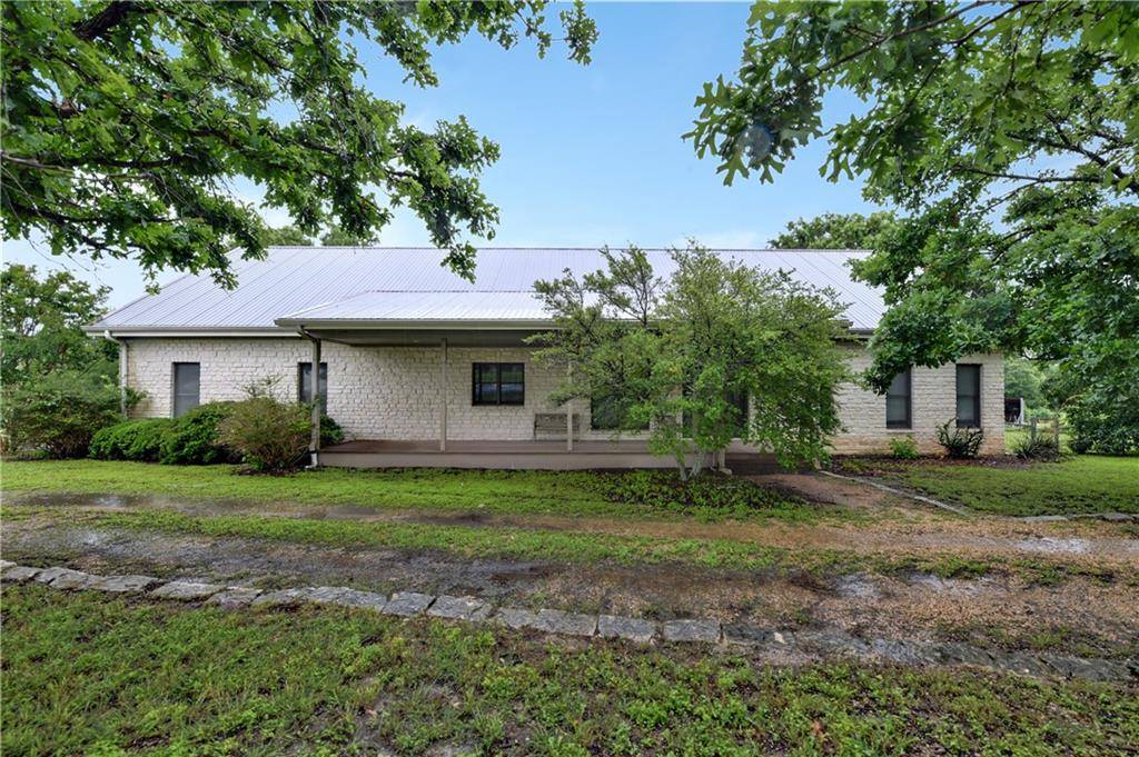 677 Lemens Ave, Hutto, TX 78634