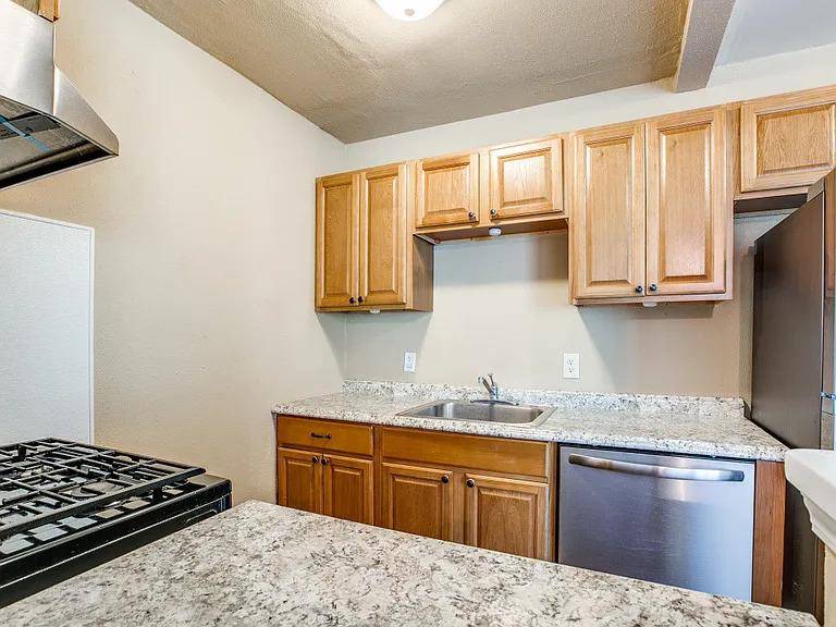 216 Lucas ST #6, San Antonio, TX 78209