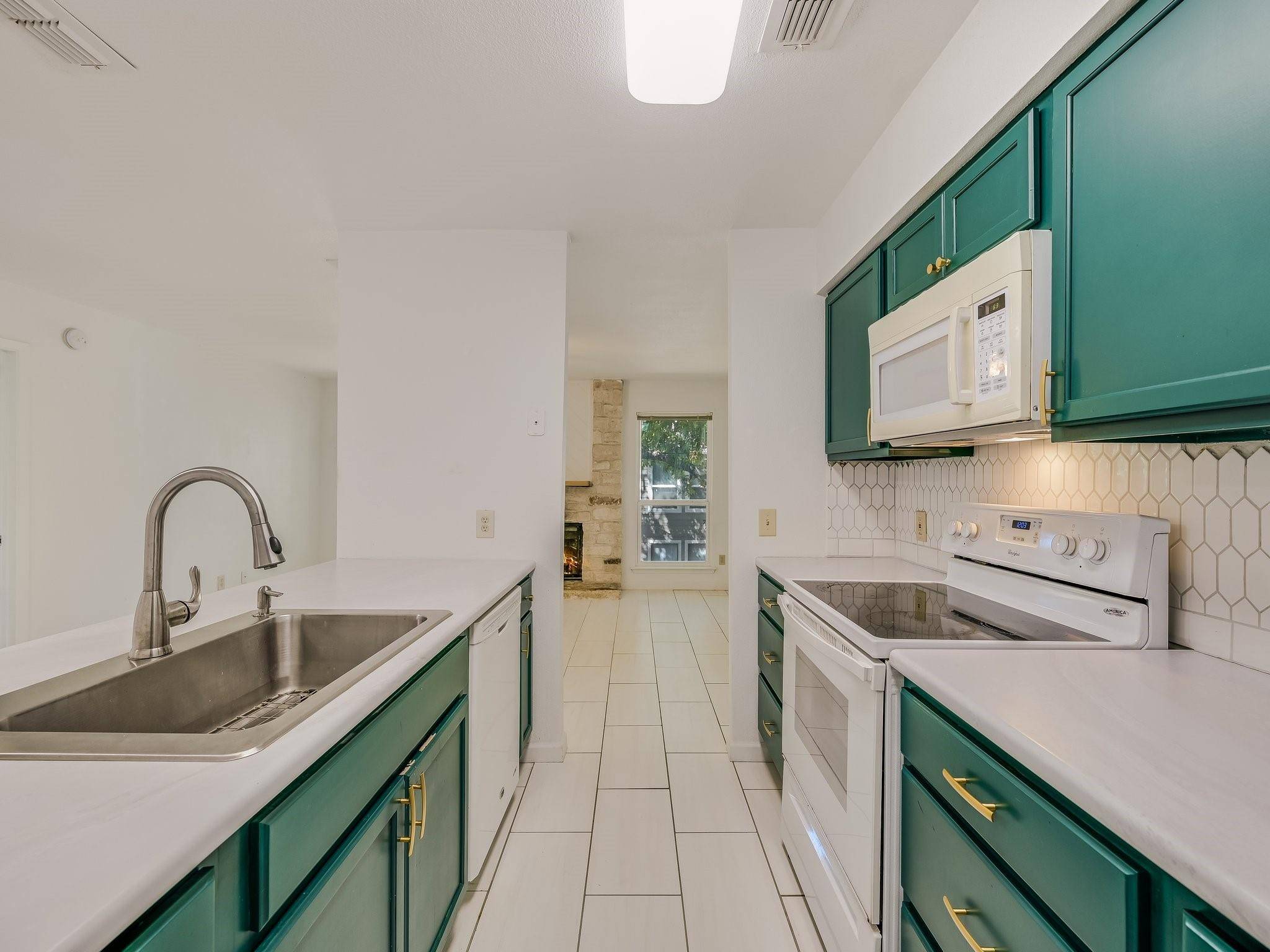 10616 Mellow MEADOWS MDWS #12C, Austin, TX 78750