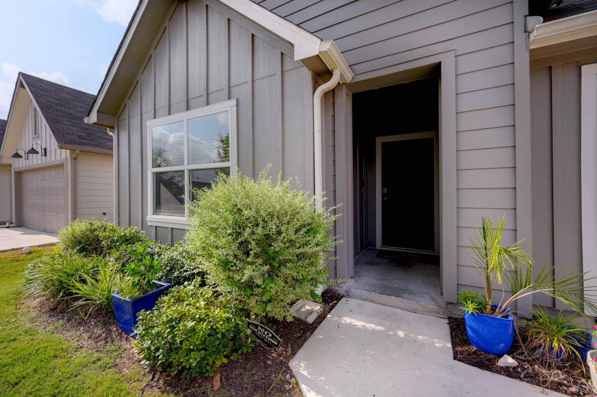1009 Marvin WAY, Seguin, TX 78155