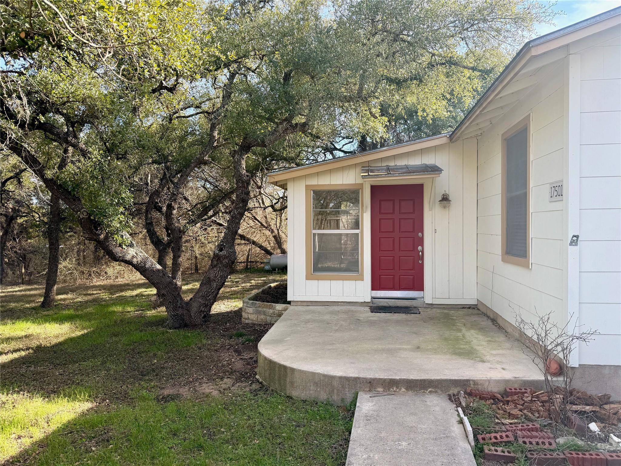 17501 W FM 150, Driftwood, TX 78619