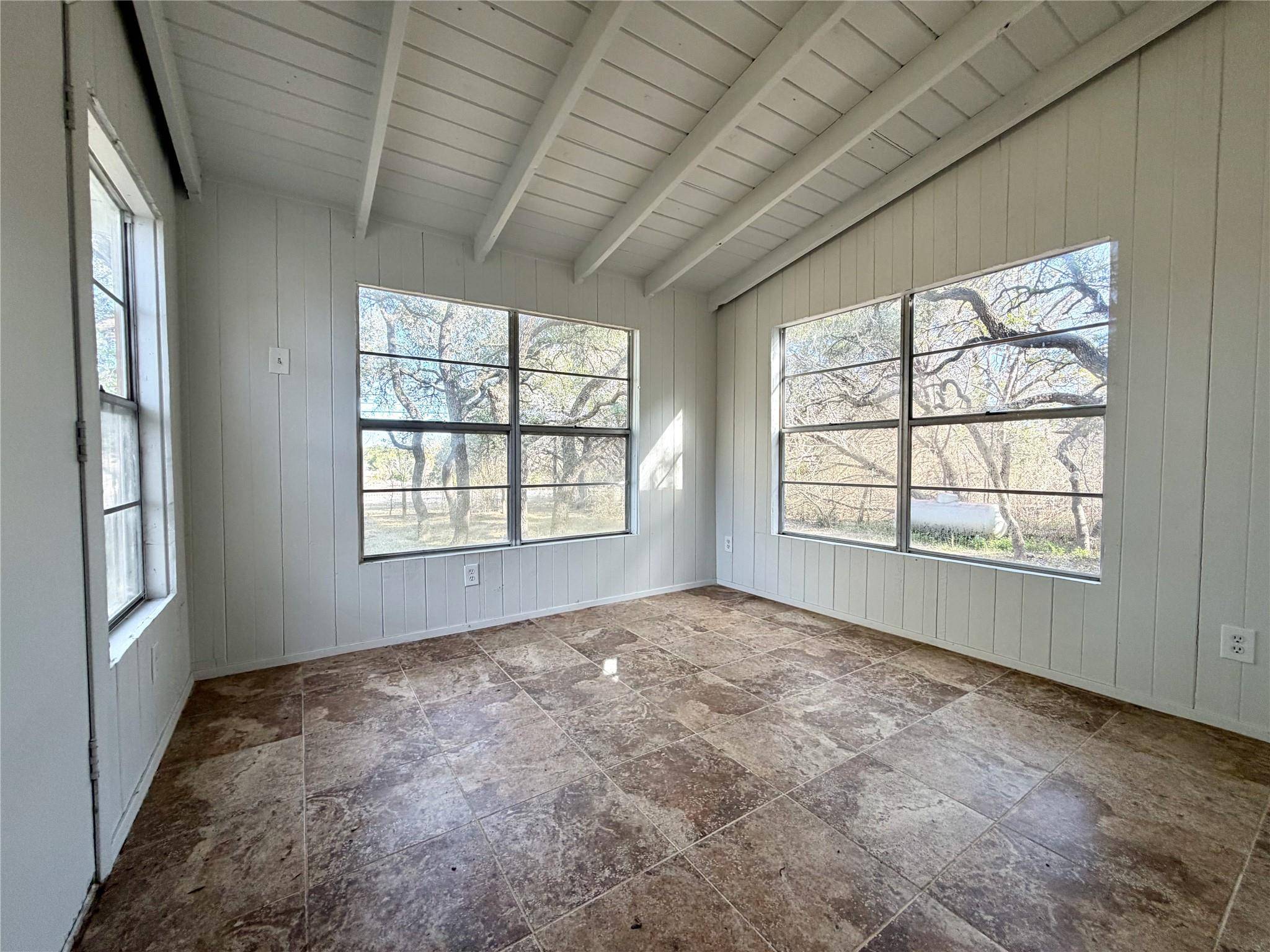 17501 W FM 150, Driftwood, TX 78619
