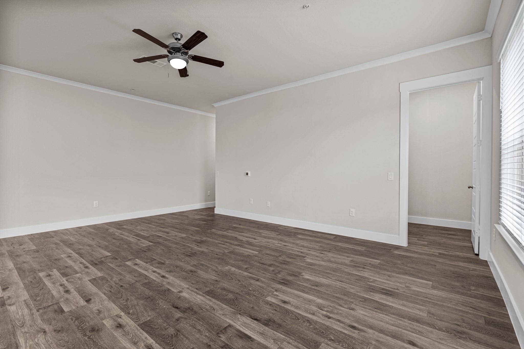 865 Limmer LOOP #403, Hutto, TX 78634