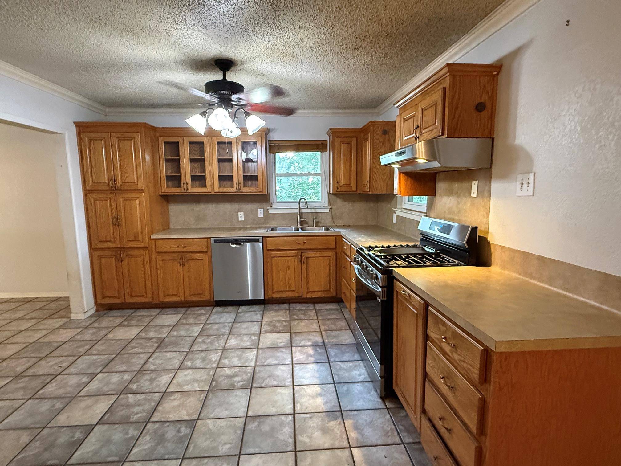 1402 Garden ST, Austin, TX 78702