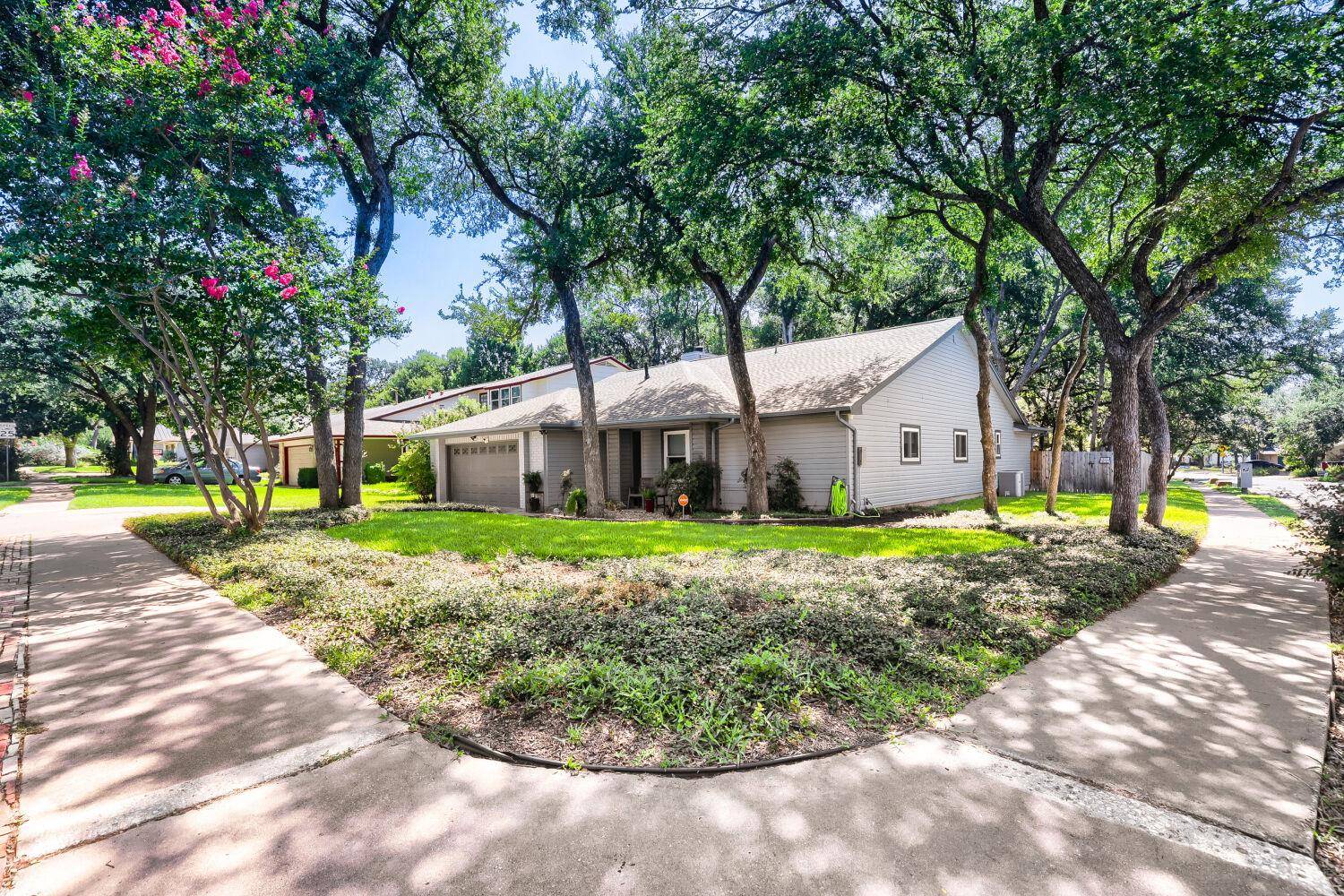 4500 Sidereal DR, Austin, TX 78727
