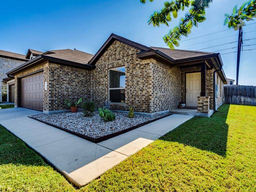 466 Eagle Brook LN, Buda, TX 78610