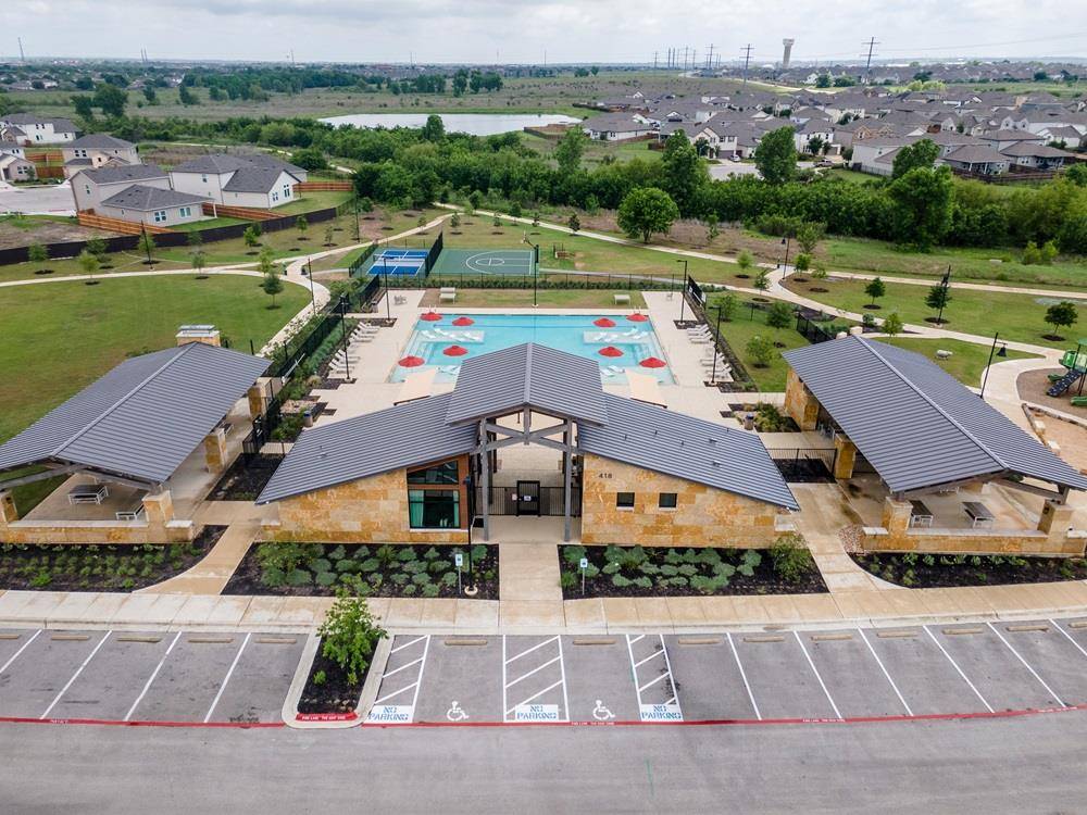 112 Christy ST, Hutto, TX 78634