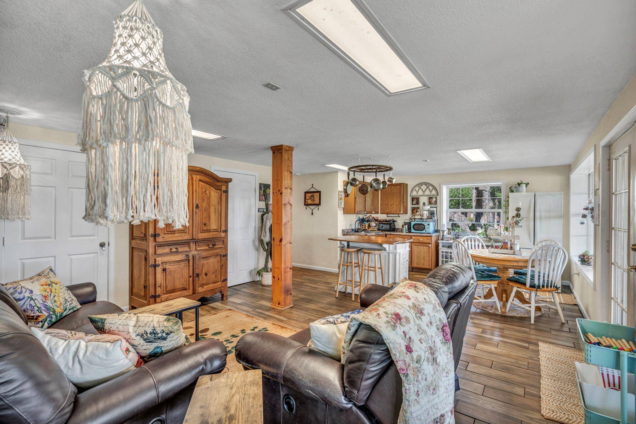 3715 Lakeview DR, Cottonwood Shores, TX 78657