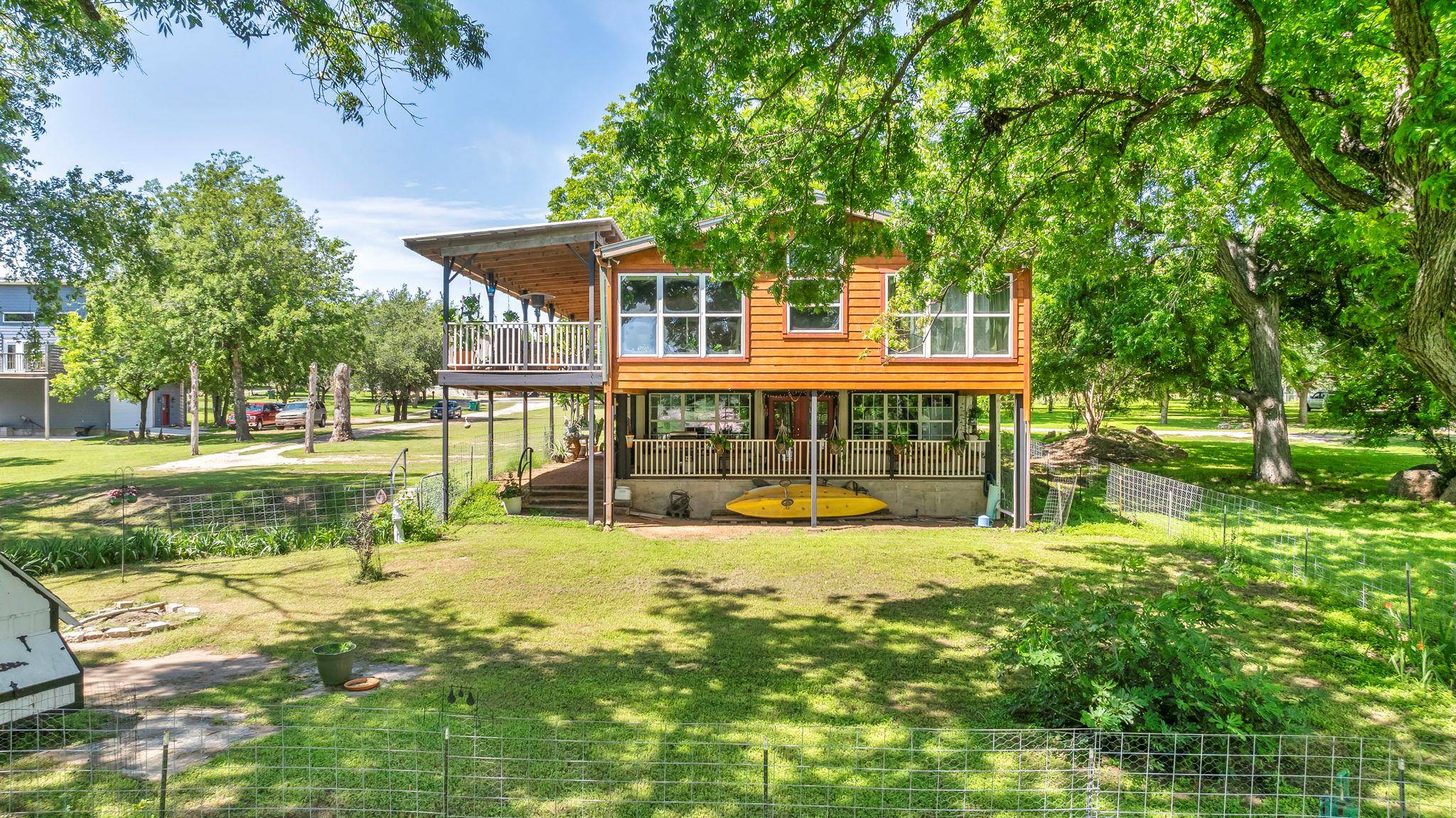 3715 Lakeview DR, Cottonwood Shores, TX 78657