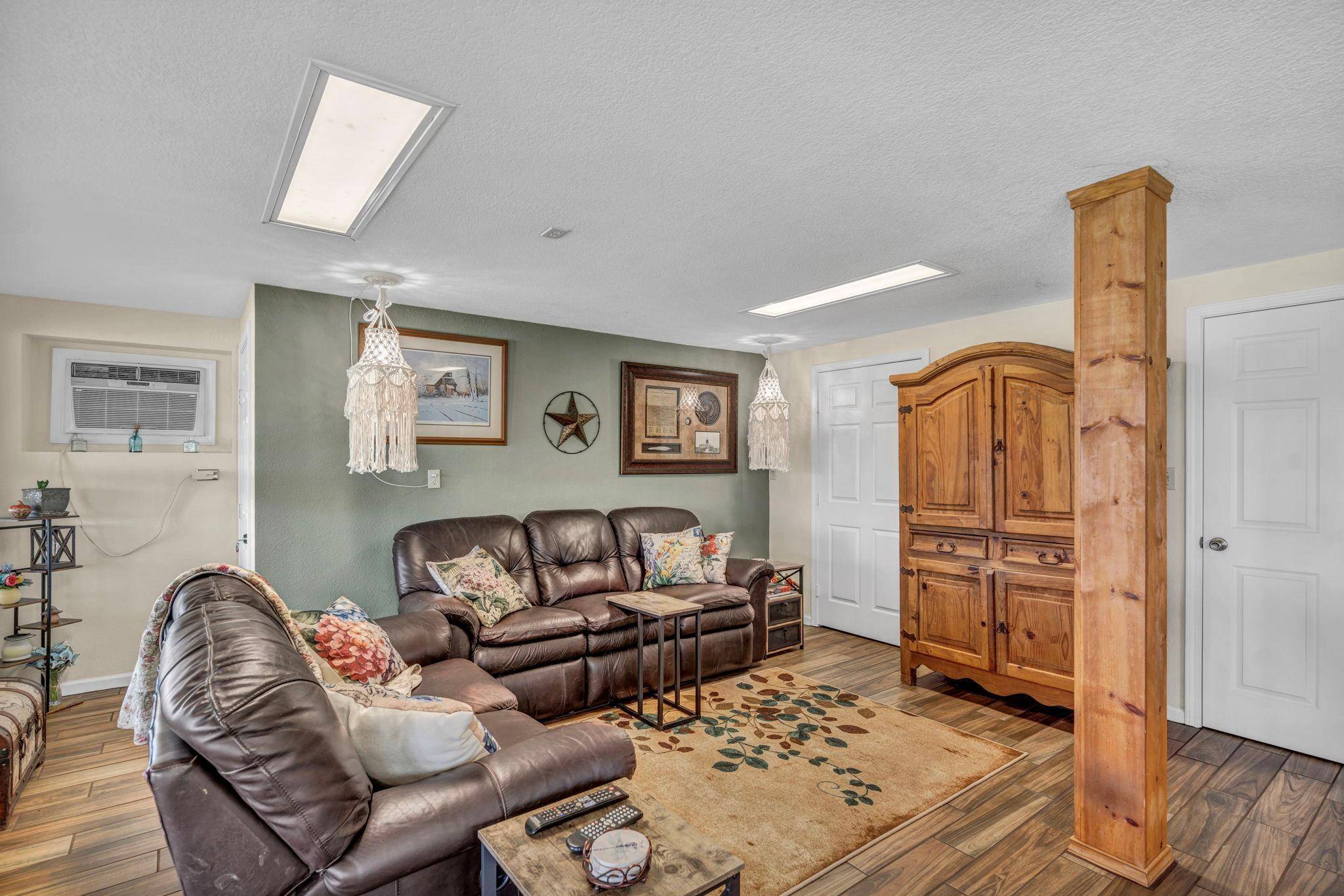 3715 Lakeview DR, Cottonwood Shores, TX 78657