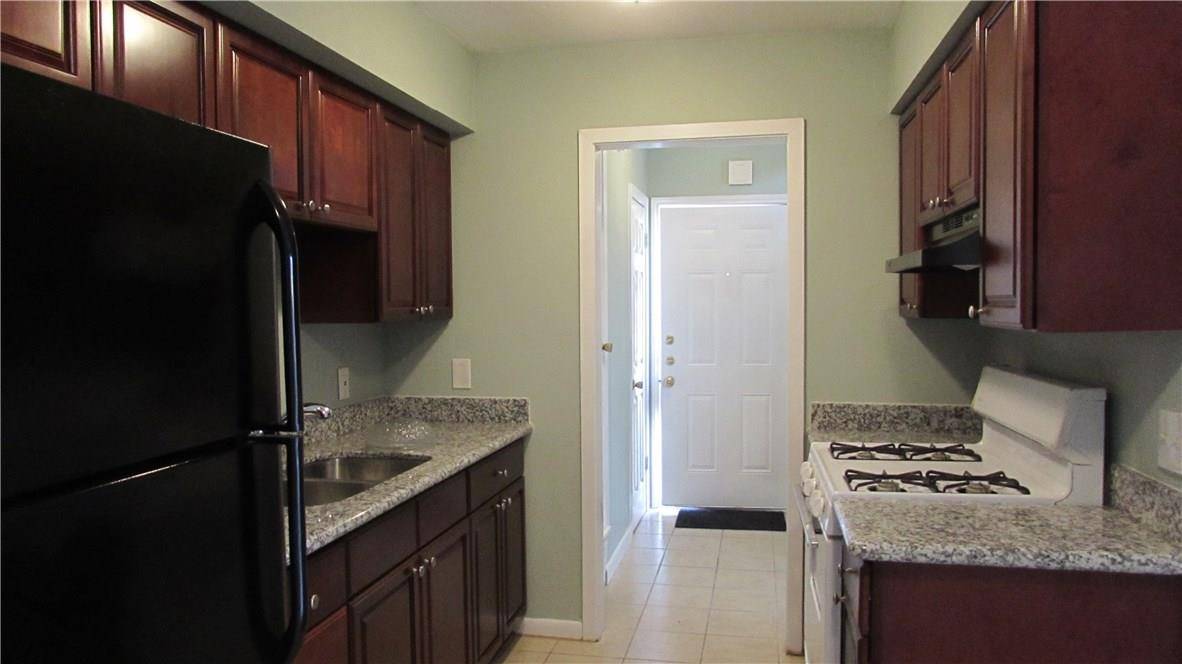2208 Mission Hill DR #102, Austin, TX 78741