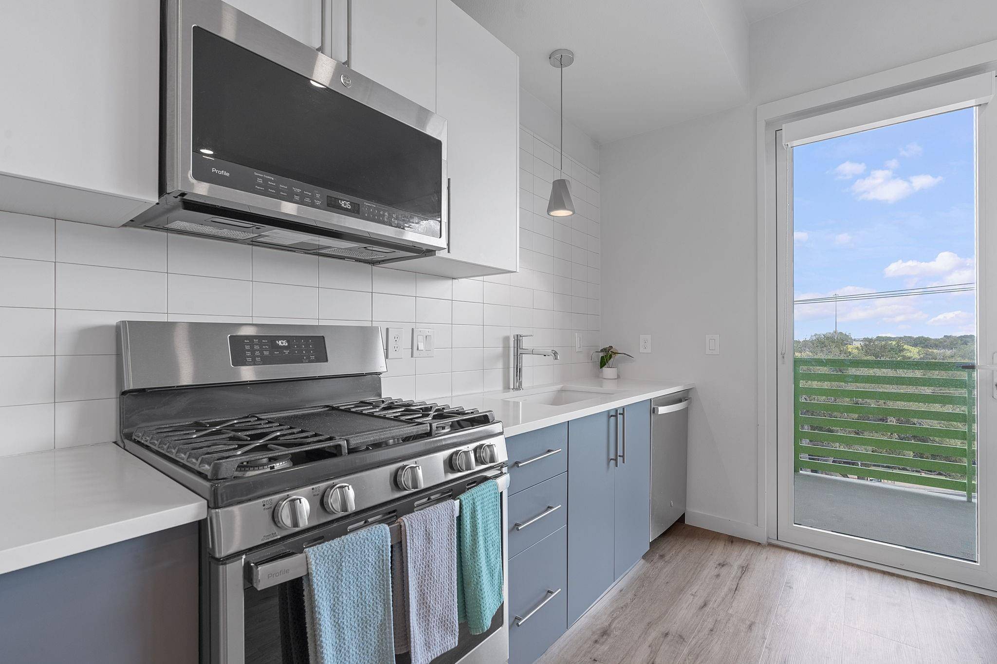 4004 Banister LN #301, Austin, TX 78704