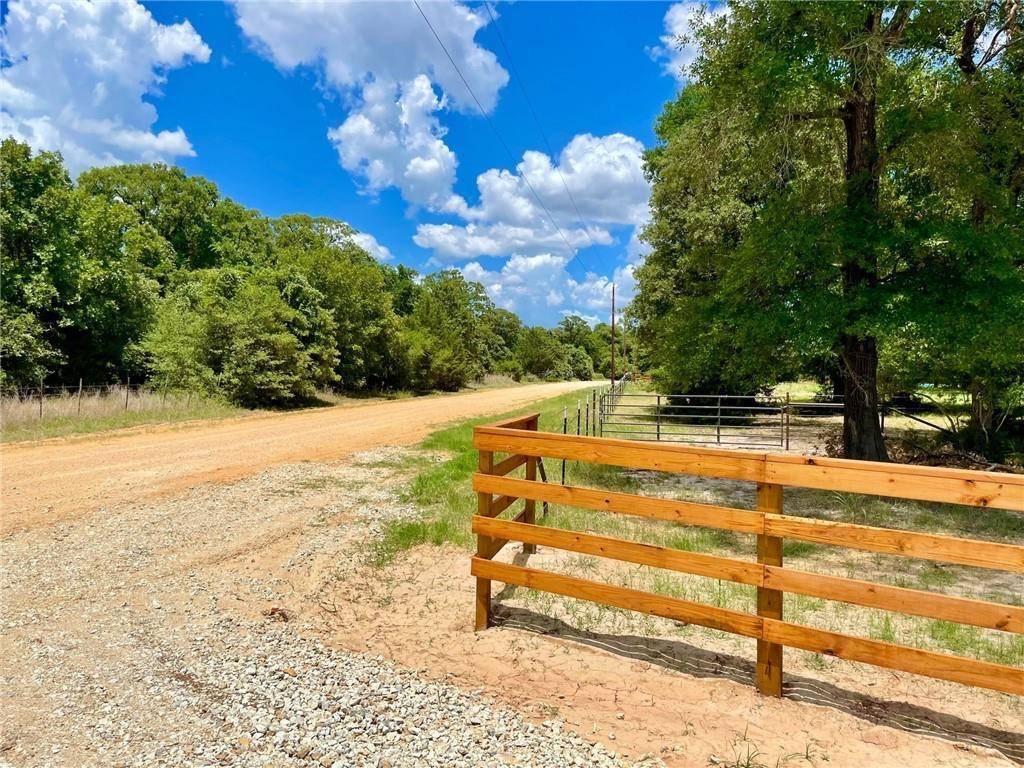 10571 County Road 321, Caldwell, TX 77836