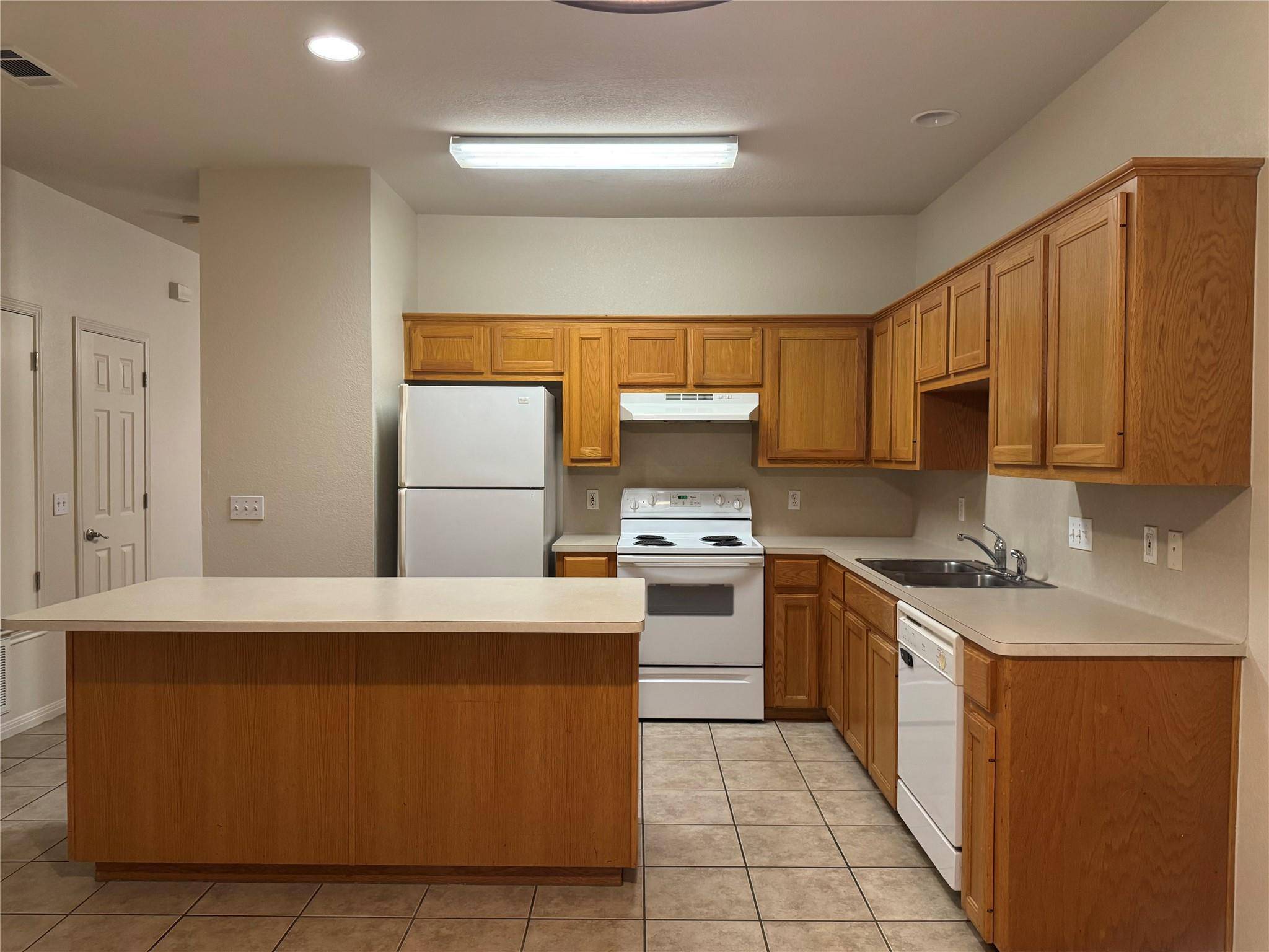 9 Deerfield DR #B, Wimberley, TX 78676