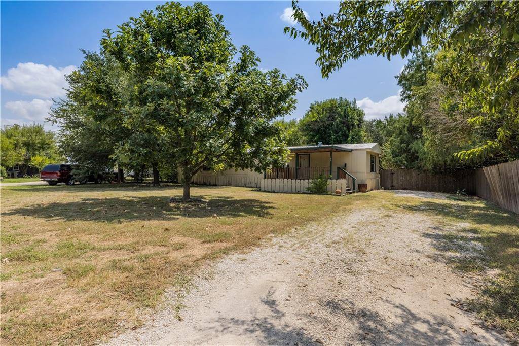 105 Whisper CIR, Kyle, TX 78640