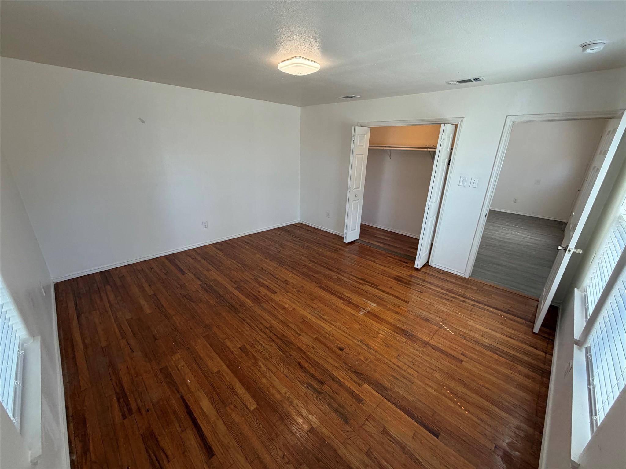 211 Shaw ST #A, Taylor, TX 76574