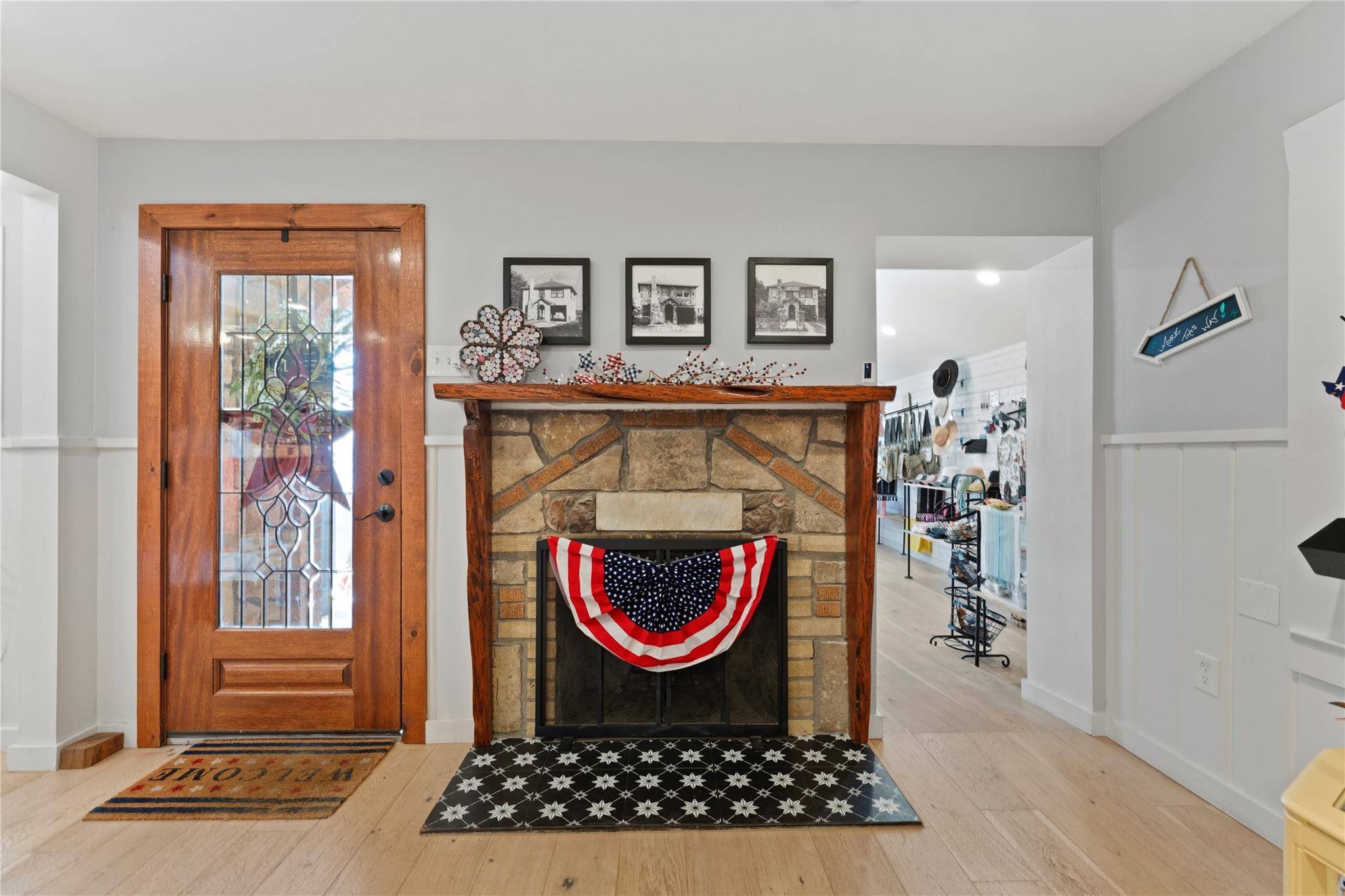 310 WIMBERLEY SQ, Wimberley, TX 78676