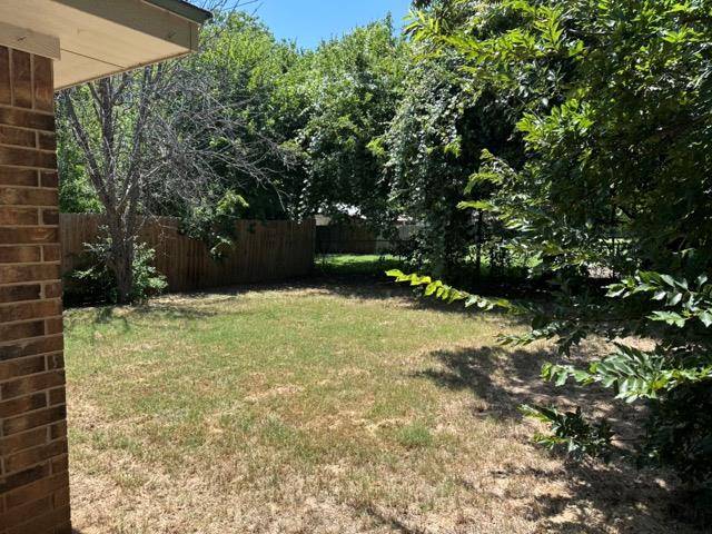 206 W Beeline LN, Harker Heights, TX 76548