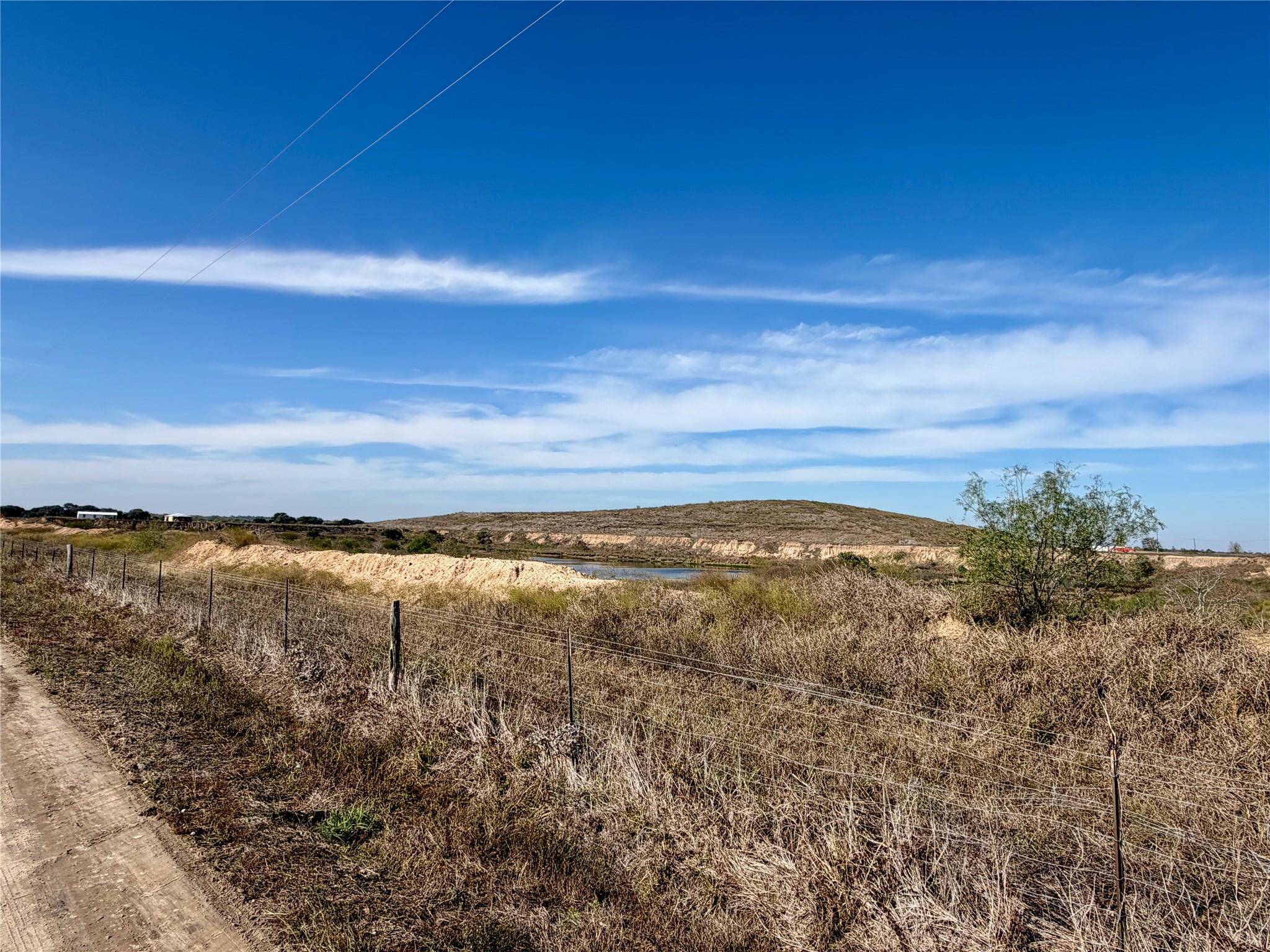 2051 County Road 102, Columbus, TX 78934