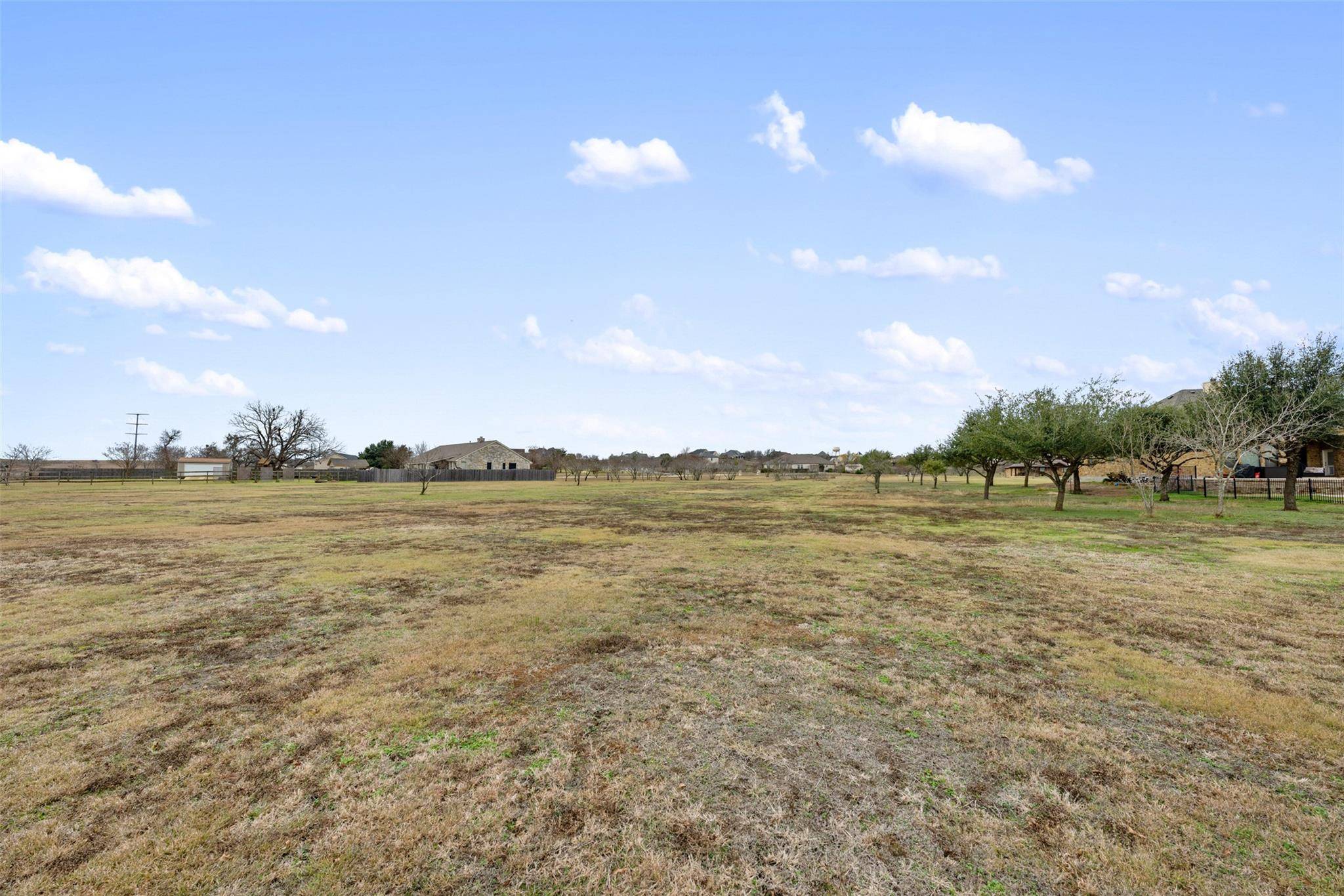 324 Apache PASS, Hutto, TX 78634