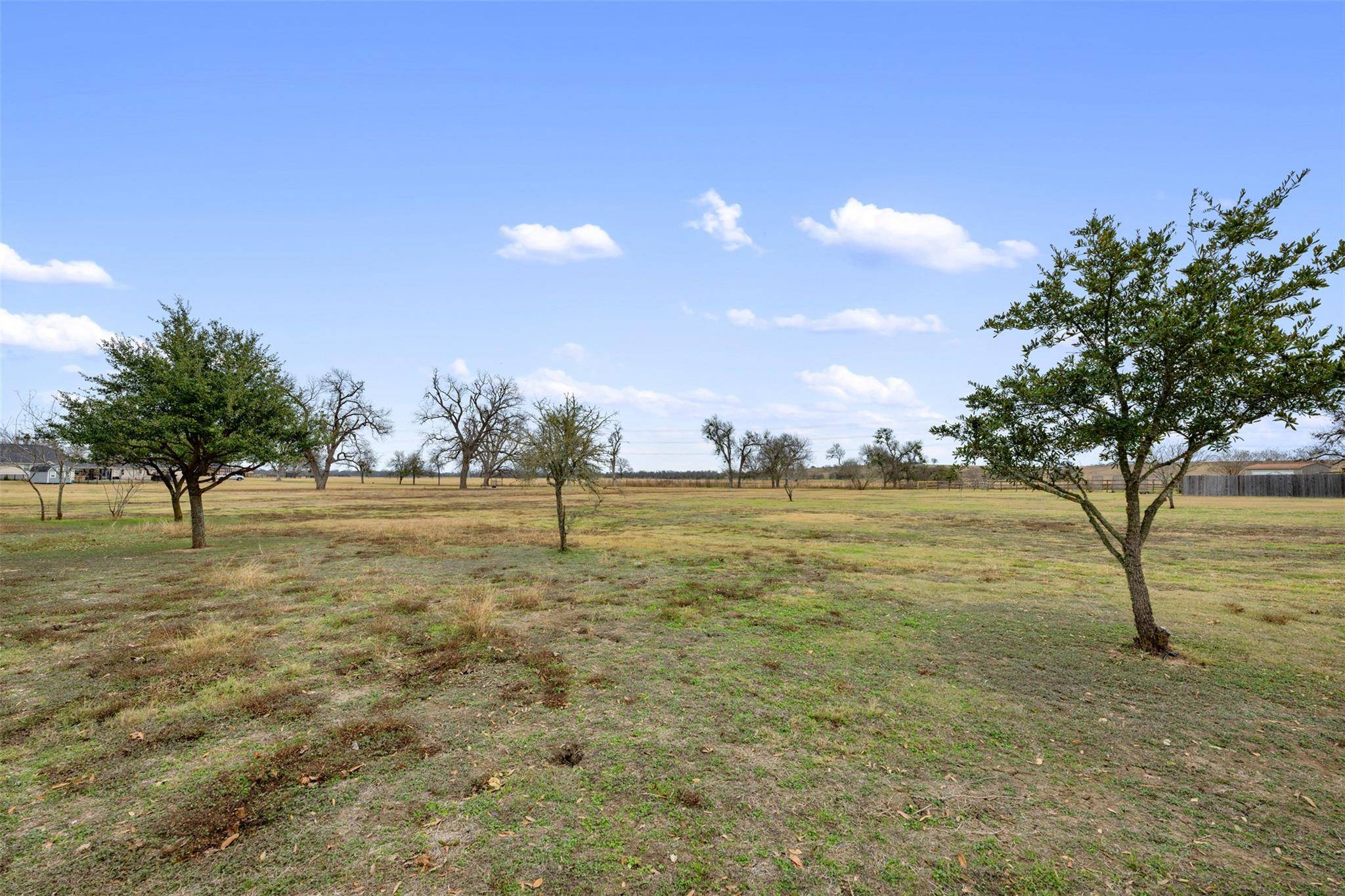 324 Apache PASS, Hutto, TX 78634