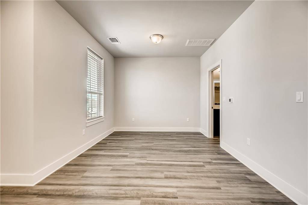 8000 Hillock TER #B, Austin, TX 78744