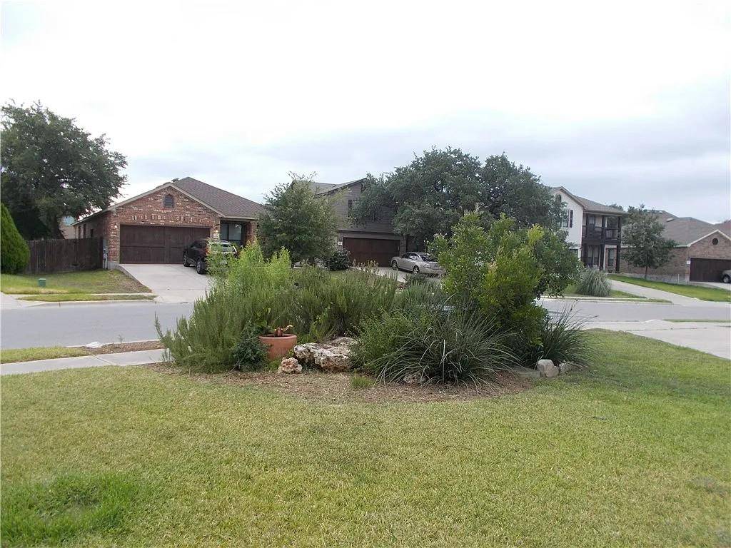2207 Old Sterling RD, Cedar Park, TX 78613