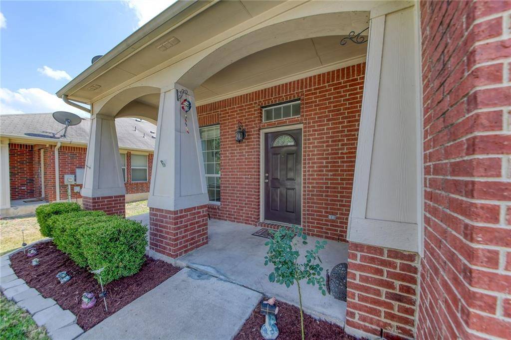 2114 Rachel LN, Round Rock, TX 78664