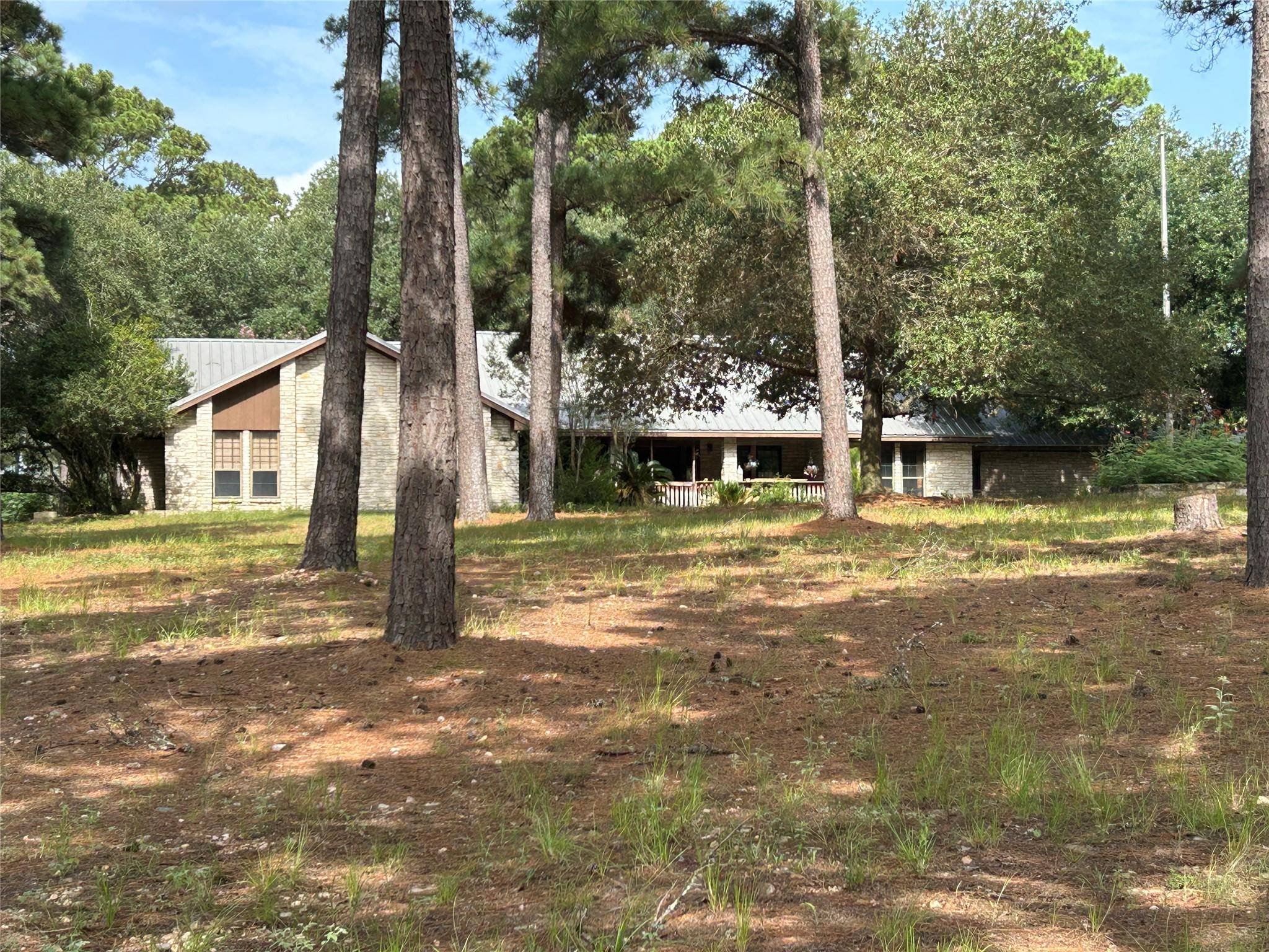 5455 N Us-77 HWY, La Grange, TX 78945