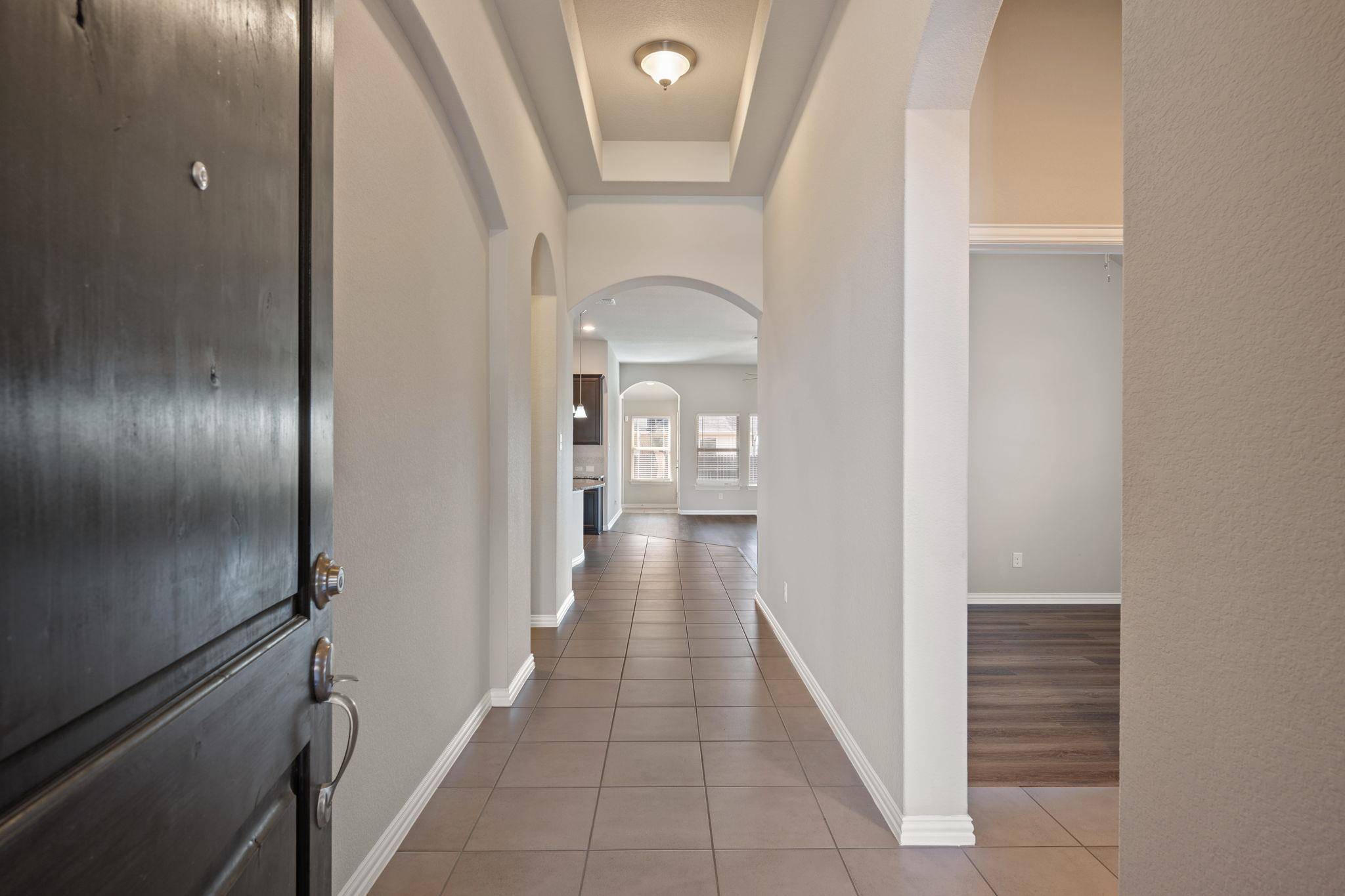 717 N Emory CV, Hutto, TX 78634