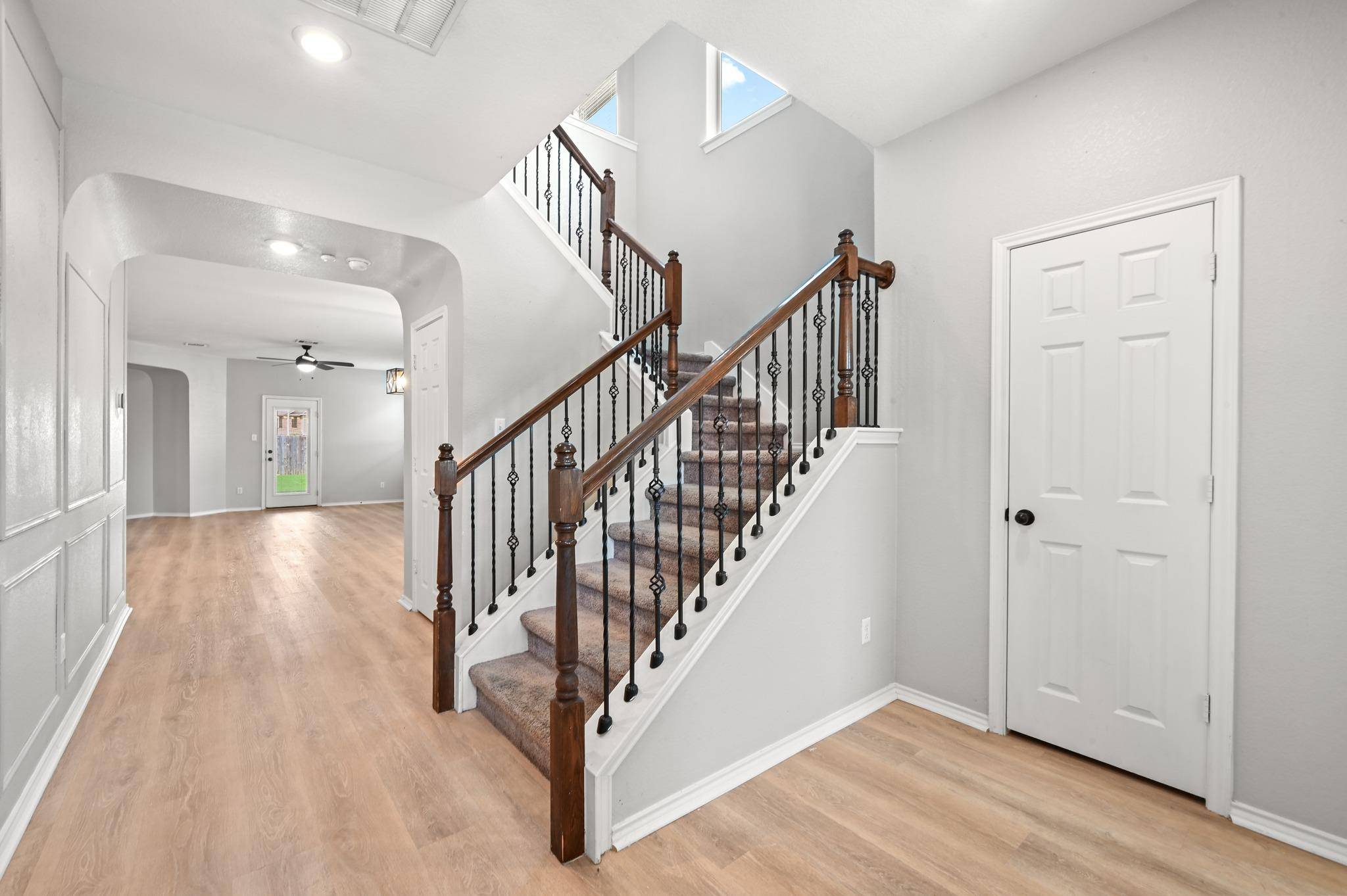 187 Lena LN, Kyle, TX 78640