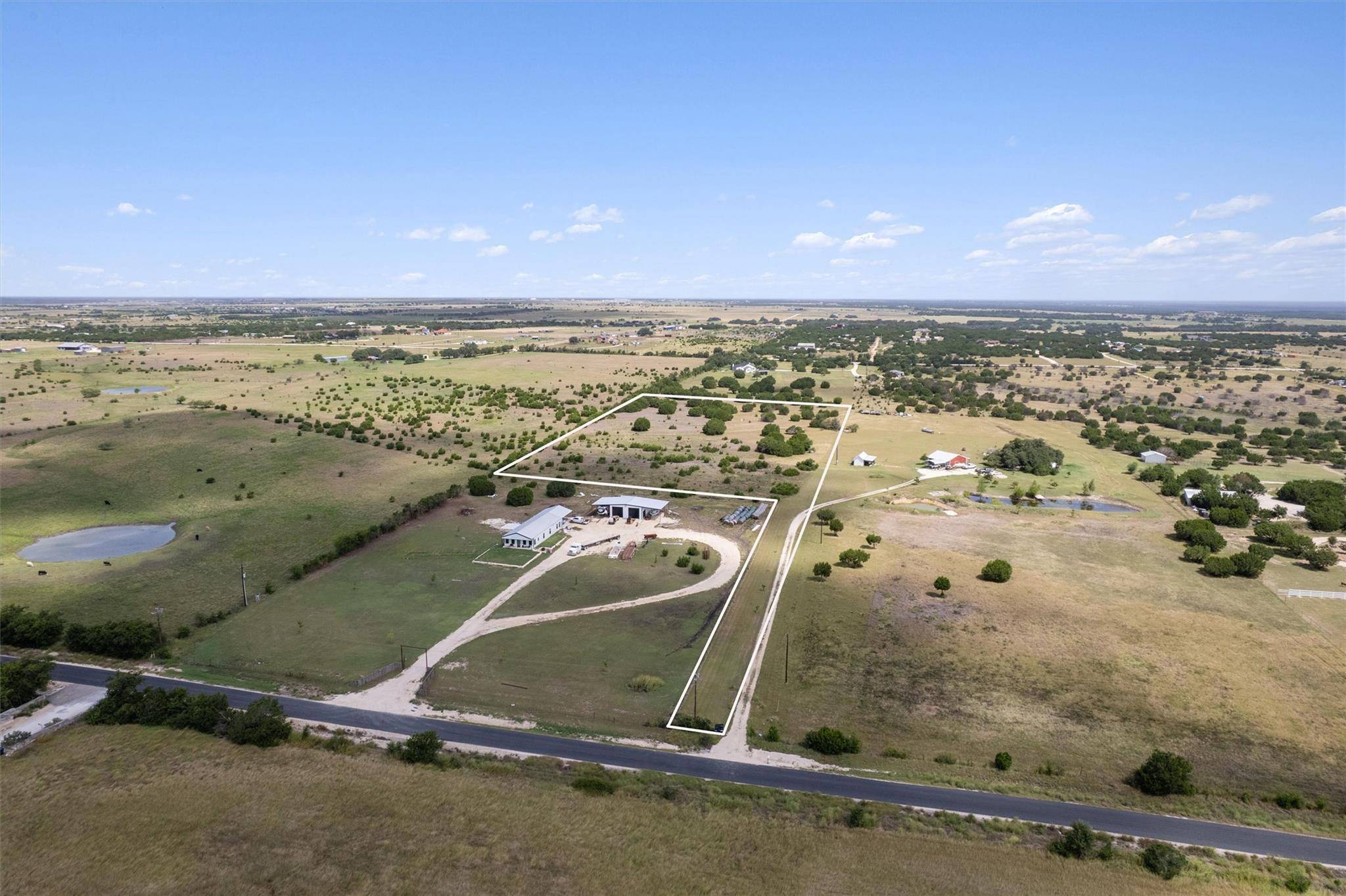 1400 County Road 221, Florence, TX 76527