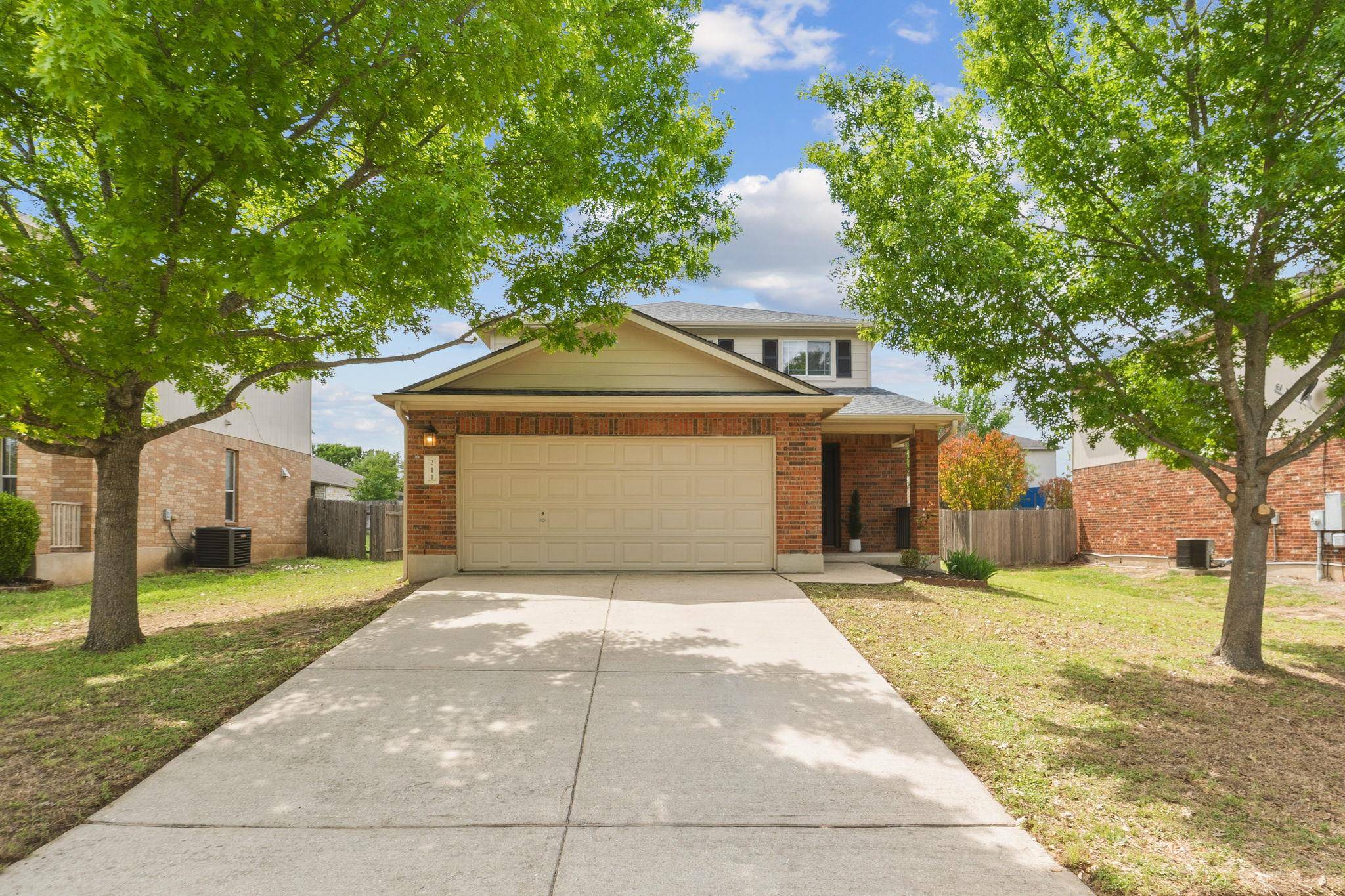 211 Banner Ave, Leander, TX 78641