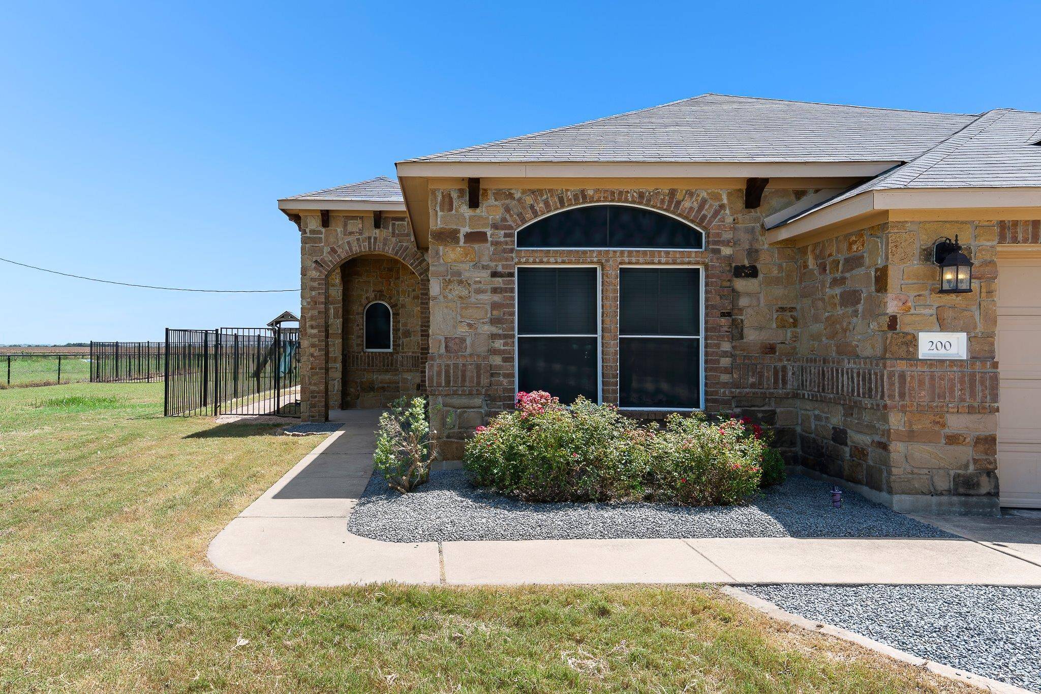 200 County Road 453 A RD, Taylor, TX 76574