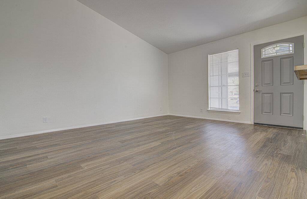 1936 Nicole CIR #B, Round Rock, TX 78664