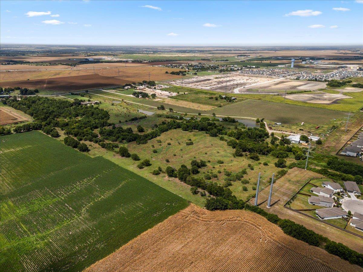 5300 County Road 100, Hutto, TX 78634