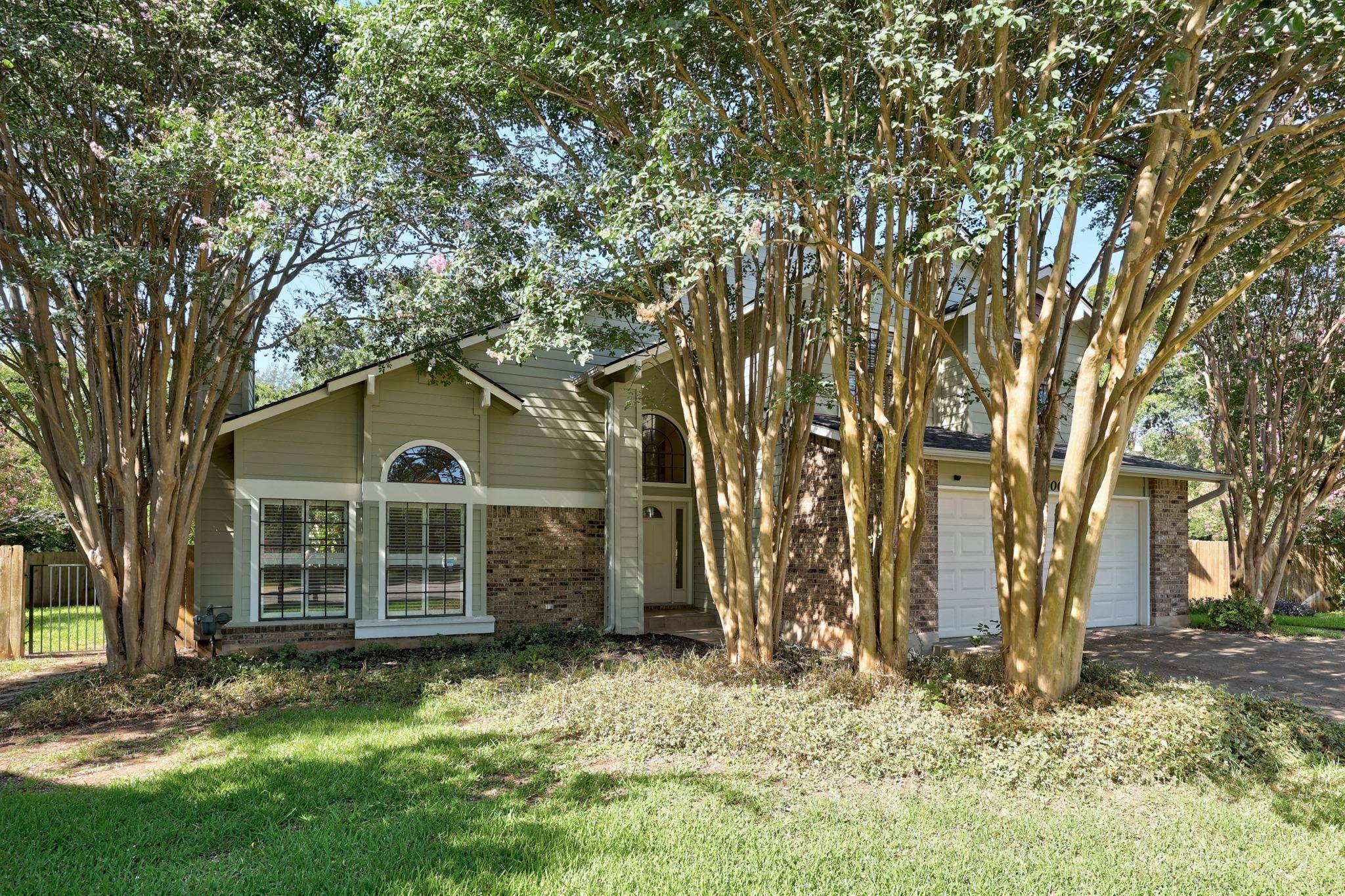 2000 Woods CV, Round Rock, TX 78681