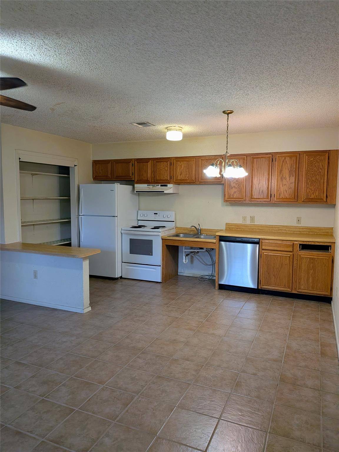 1507 Earle ST, San Marcos, TX 78666