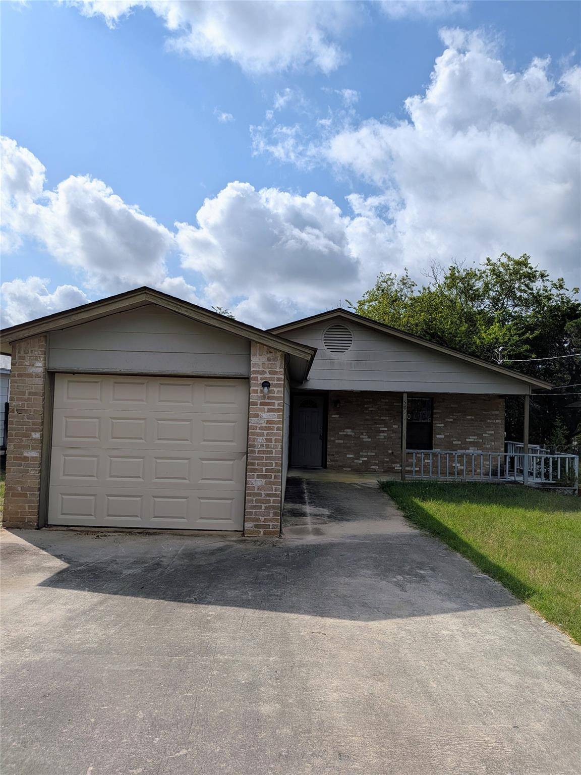 1507 Earle ST, San Marcos, TX 78666