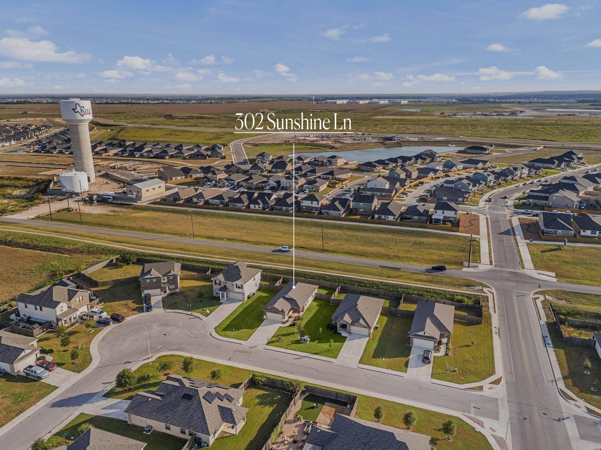 302 Sunshine LN, Kyle, TX 78640
