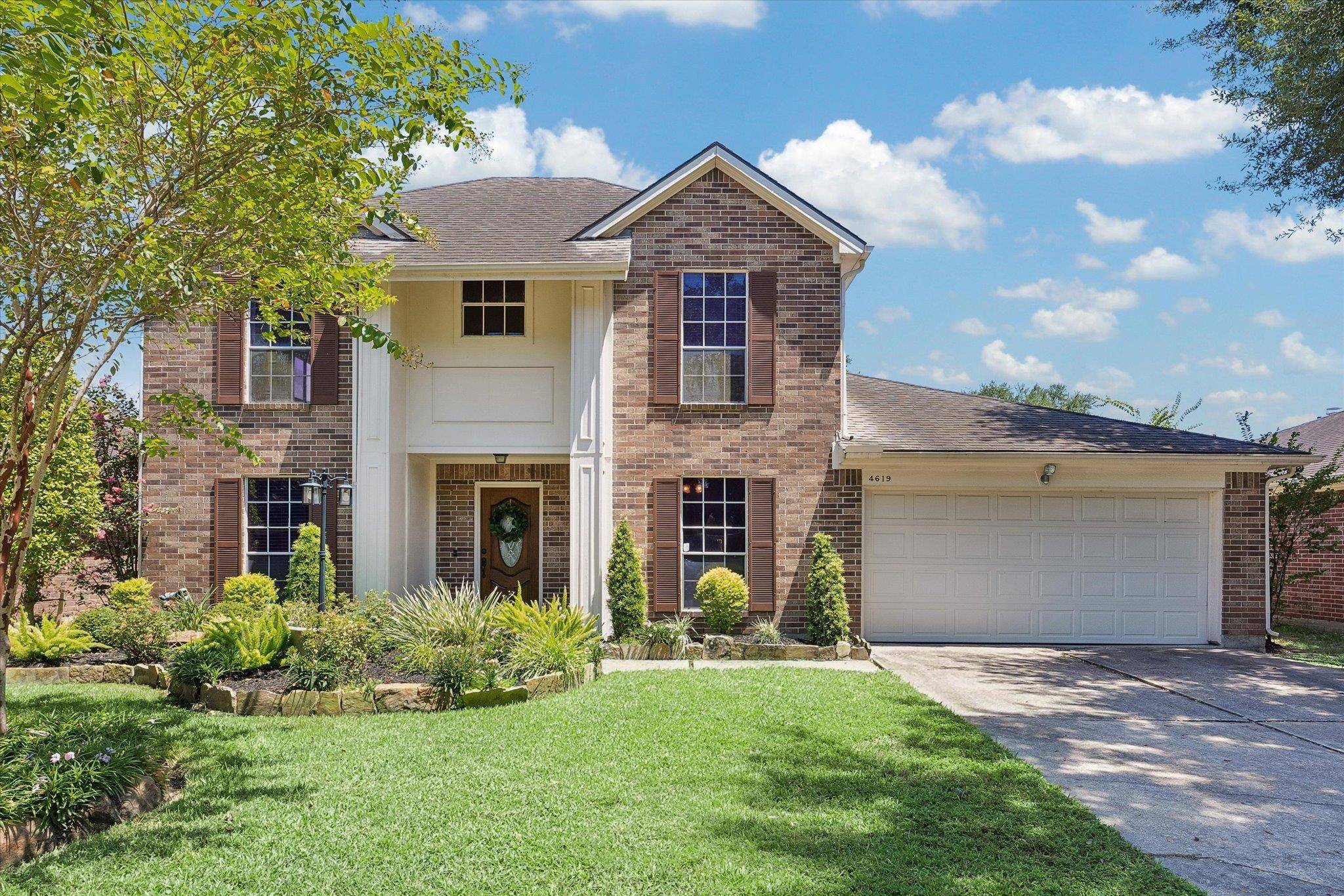 4619 Monaco LN, Pasadena, TX 77505