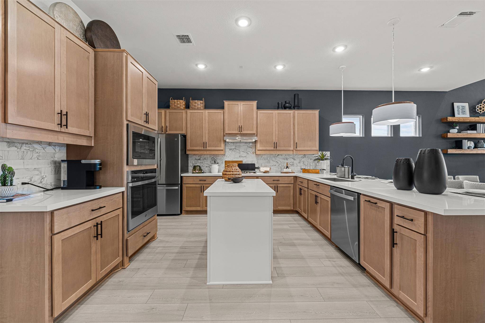 3717 Plentywood LN, Leander, TX 78641