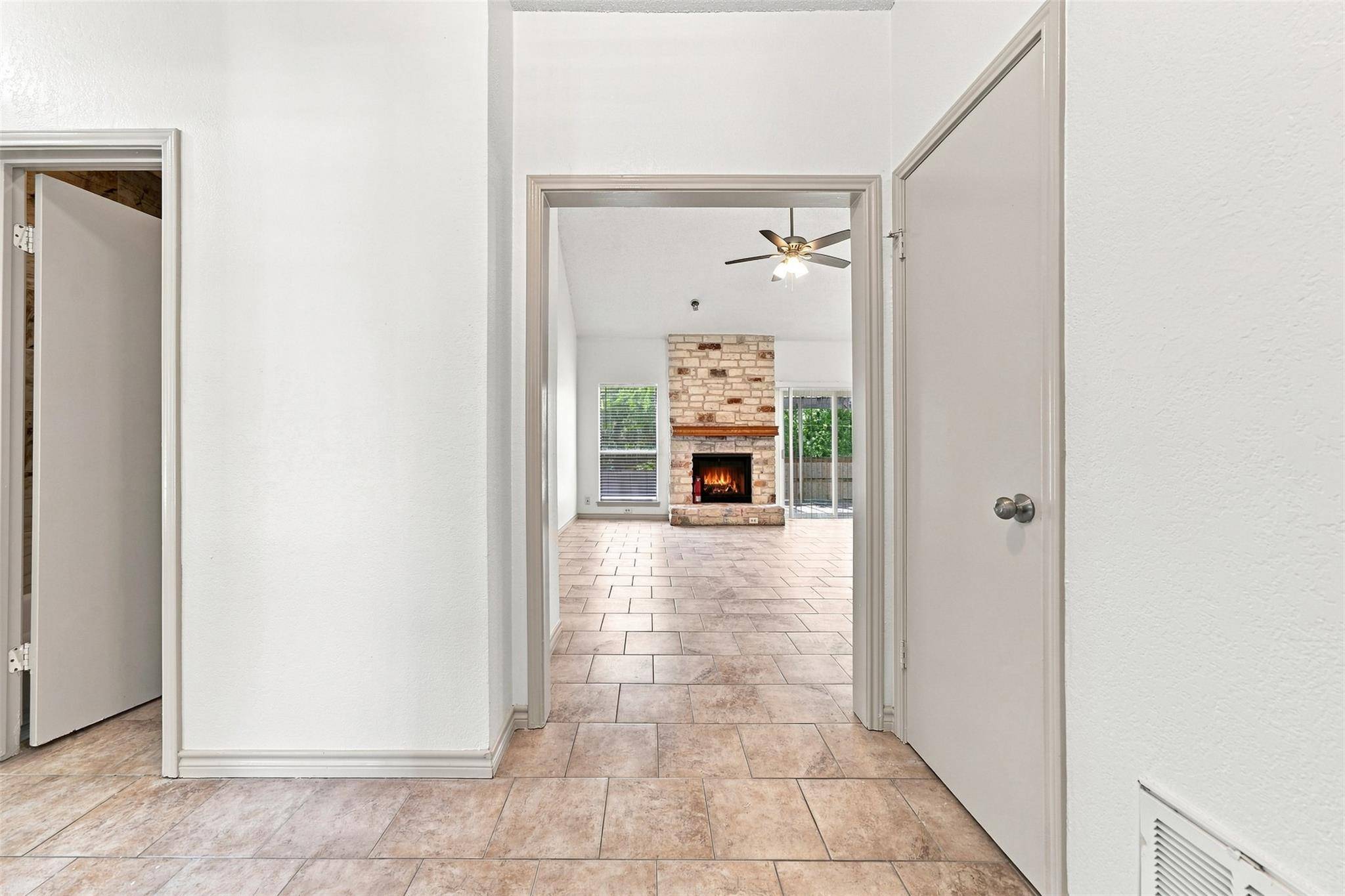 2207 Lancaster Gate CV, Round Rock, TX 78664