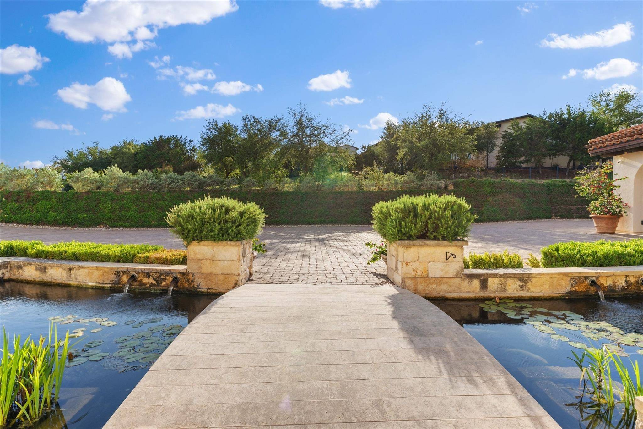 6001 Krause LN, Austin, TX 78738