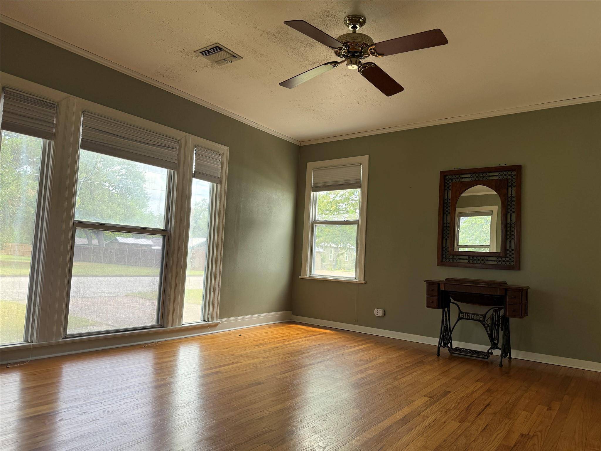 231 E Live Oak ST #A, La Grange, TX 78945