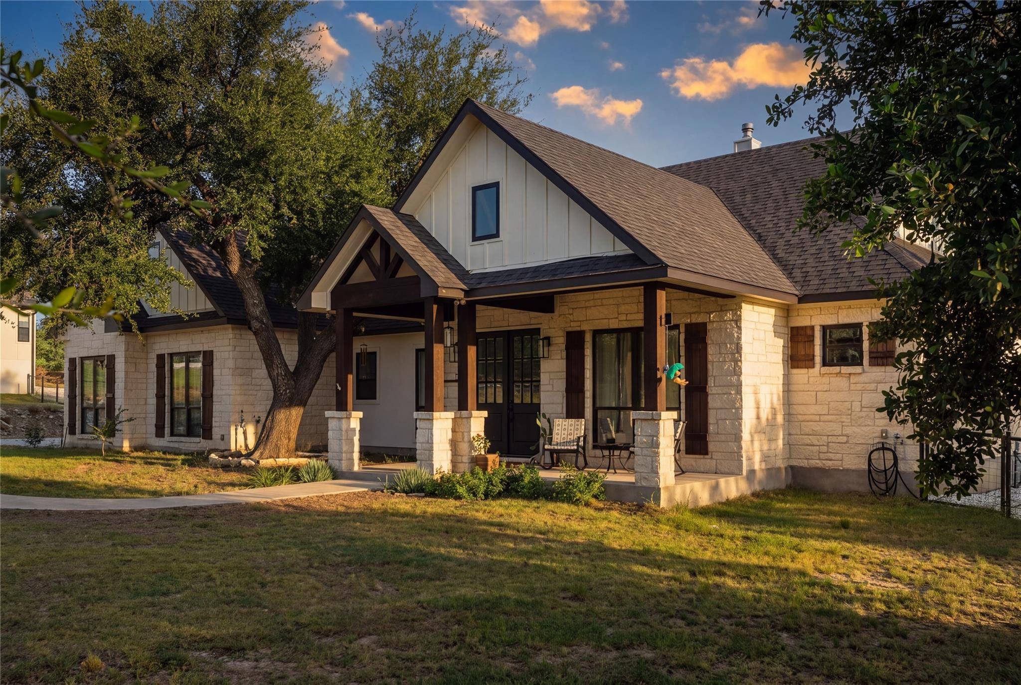 115 N Calvin Barrett, Blanco, TX 78606