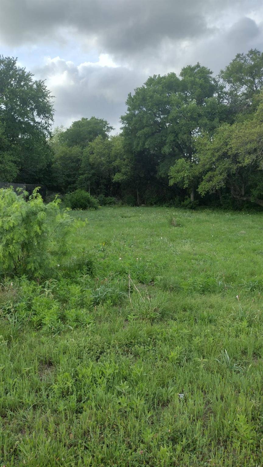 18308 Center ST, Jonestown, TX 78645